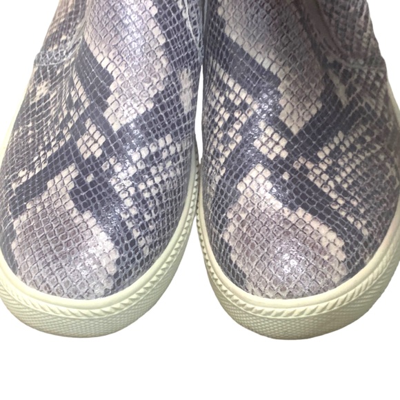 Earth Zen Groove Taupe Multi Shiny Python sz9 EUC - Picture 4 of 8